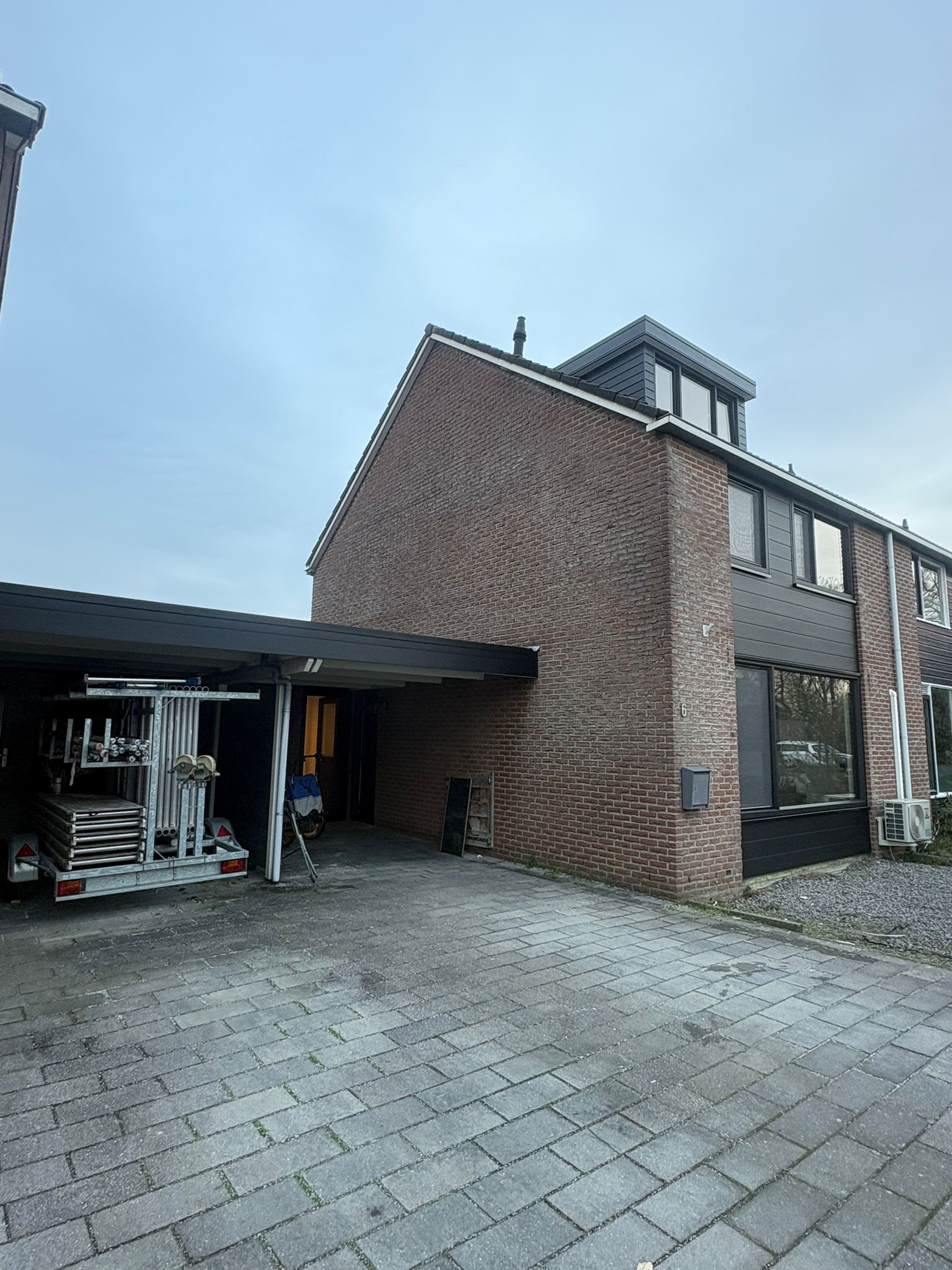 Kunststof kozijnen in een jaren 70 woning